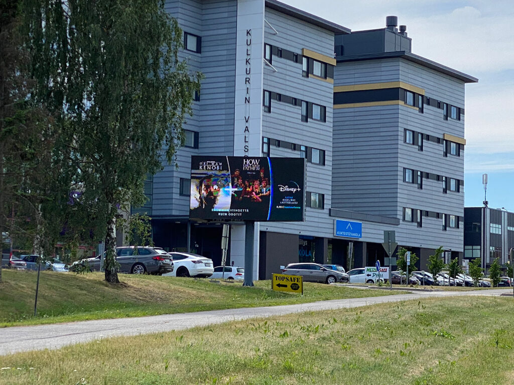 Kaksipuolinen LED-näyttö / Turku