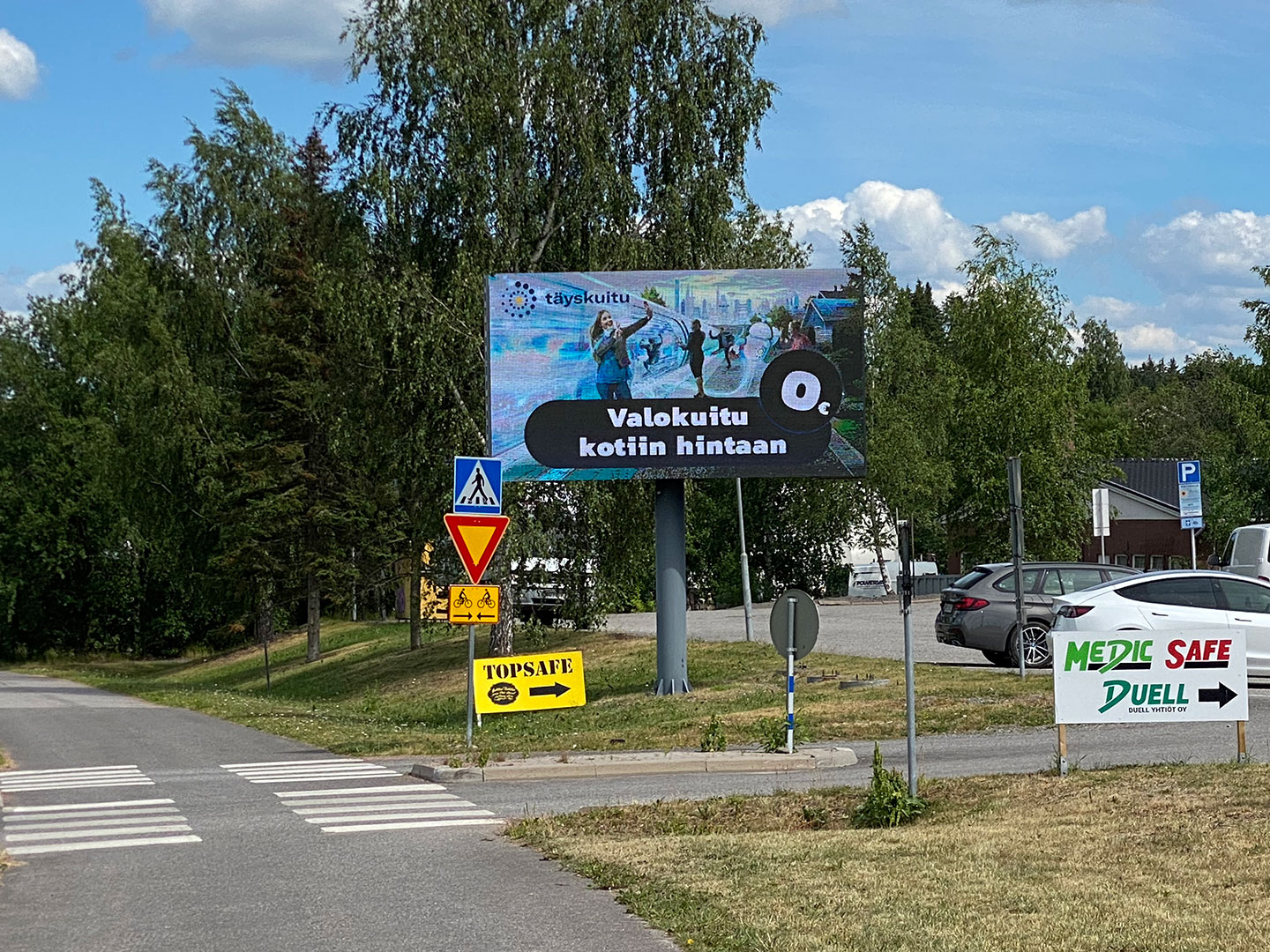 Dual side led screen/Turku